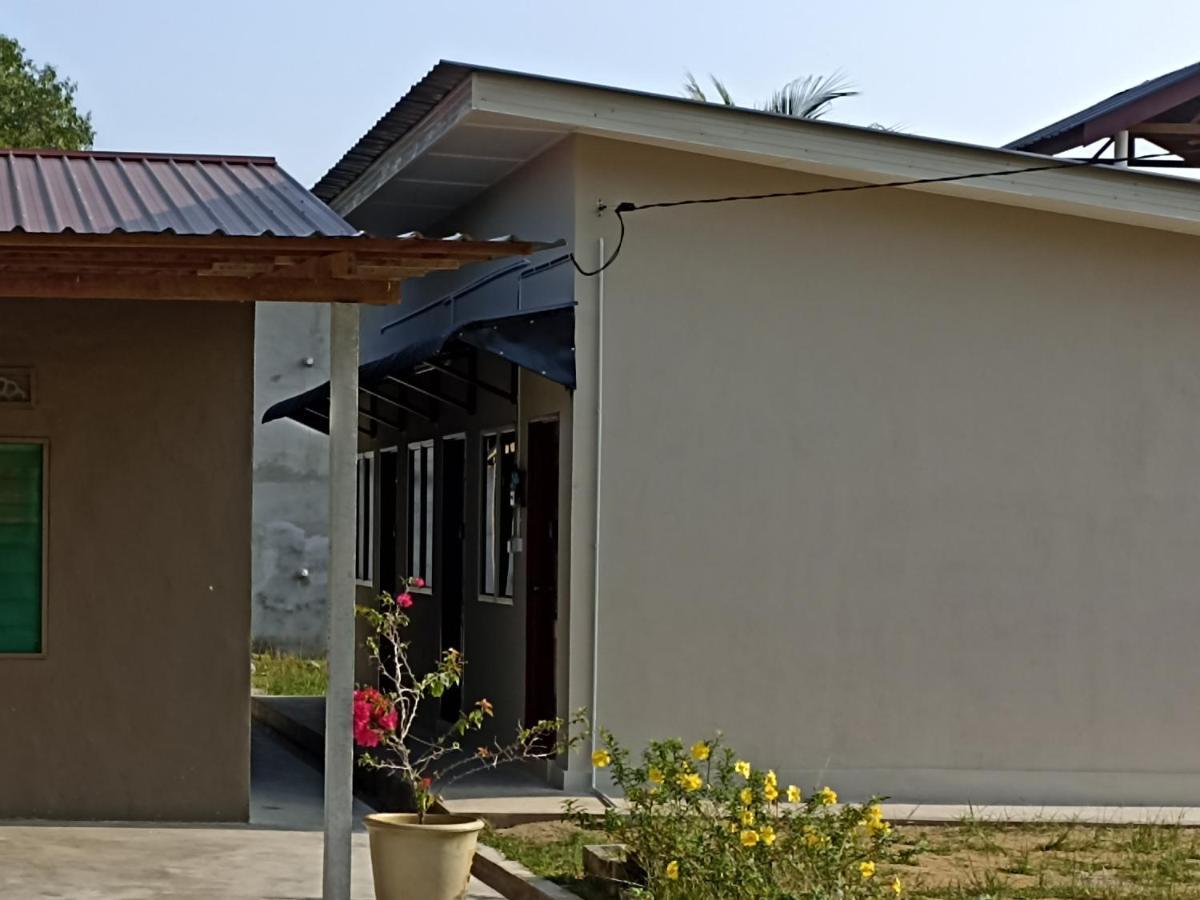 Depulauserai Roomstays Pekan Luaran gambar